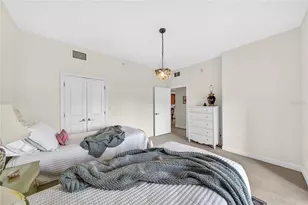 2305 Edgewater Dr, Orlando, FL 32804 - Photo 16