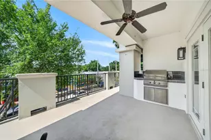 2305 Edgewater Dr, Orlando, FL 32804 - Photo 28