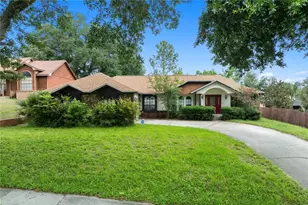 9109 Queen Elizabeth Ct, Orlando, FL 32818 - Photo 2