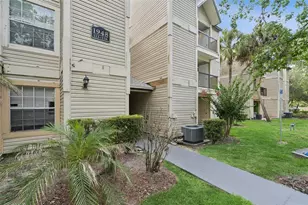 1948 Lake Atriums Cir, Orlando, FL 32839 - Photo 2