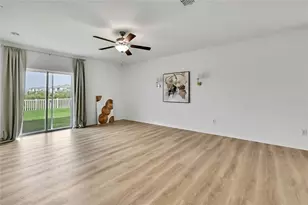 9937 Aqua Miles Path, Wesley Chapel, FL 33545 - Photo 8