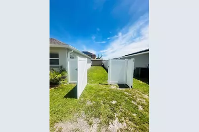340 Edgewood Court, Kissimmee, FL 34759 - Photo 4