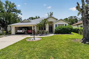 11226 Primrose Cir, Bradenton, FL 34202 - Photo 2