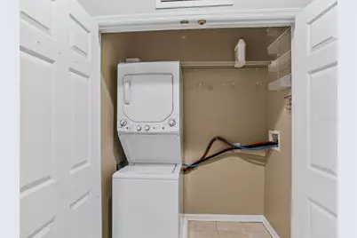 6166 Stevenson Drive #309, Orlando, FL 32835 - Photo 4