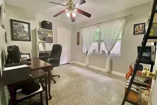 1022 Delaney Park Dr, Orlando, FL 32806 - Photo 14