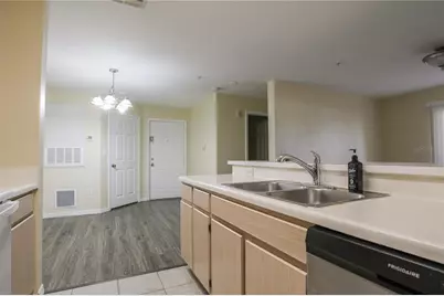 5451 Vineland Road #2111, Orlando, FL 32811 - Photo 6
