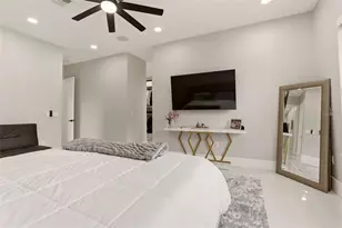 9889 Lake Georgia Dr, Orlando, FL 32817 - Photo 32