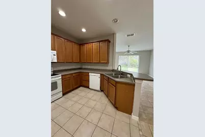 10360 Sandy Marsh Lane, Orlando, FL 32832 - Photo 8