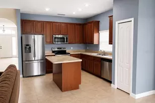 2244 Victoria Falls Dr, Orlando, FL 32824 - Photo 4