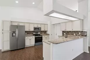 5549 Loma Vista Loop, Loughman, FL 33858 - Photo 14