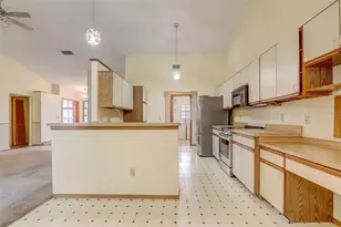 2358 Oldfield Dr, Orlando, FL 32837 - Photo 38