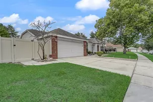 2358 Oldfield Dr, Orlando, FL 32837 - Photo 18