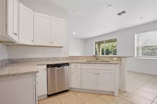 20506 Carolina Cherry Ct, Tampa, FL 33647 - Photo 16