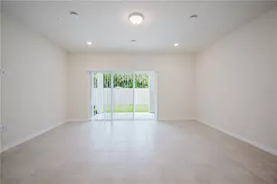 3239 Canyon Bay Pt, Sanford, FL 32773 - Photo 12