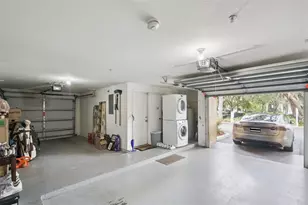 2401 Legacy Lake Dr, Maitland, FL 32751 - Photo 32