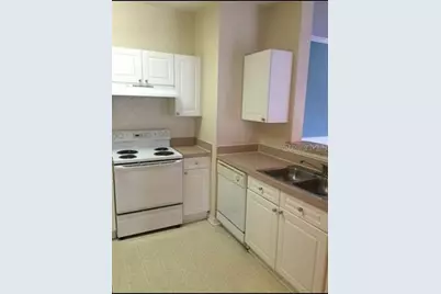 18001 Richmond Place Drive #220, Tampa, FL 33647 - Photo 4