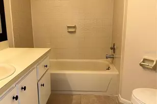 3816 Southpointe Dr, Orlando, FL 32822 - Photo 4