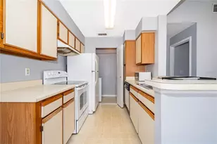1075 S Hiawassee Rd, Orlando, FL 32835 - Photo 12