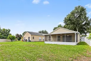 9823 Morris Glen Way, Tampa, FL 33637 - Photo 18