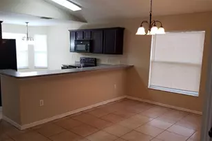 636 Majesty Dr, Davenport, FL 33837 - Photo 6