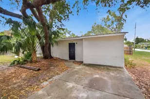 6726 S Dauphin Ave, Tampa, FL 33611 - Photo 2