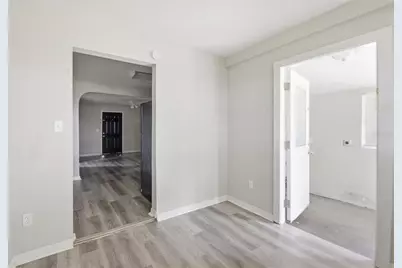 6726 S Dauphin Avenue, Tampa, FL 33611 - Photo 14
