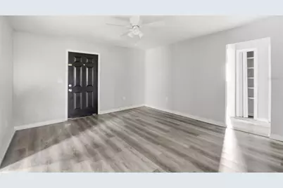 6726 S Dauphin Avenue, Tampa, FL 33611 - Photo 8