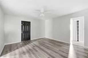 6726 S Dauphin Ave, Tampa, FL 33611 - Photo 8