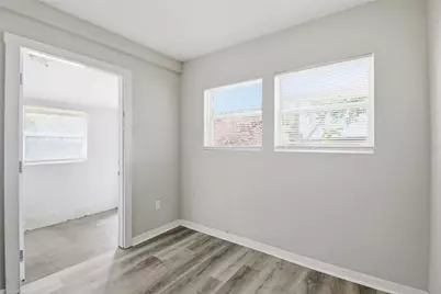 6726 S Dauphin Avenue, Tampa, FL 33611 - Photo 26