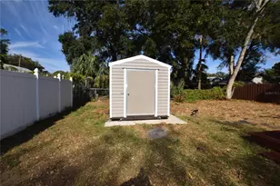 317 E Barnes Ave, Eustis, FL 32726 - Photo 10