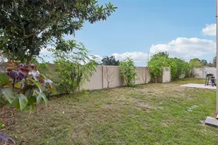 1585 Auburn Hills Ct, Tavares, FL 32778 - Photo 18