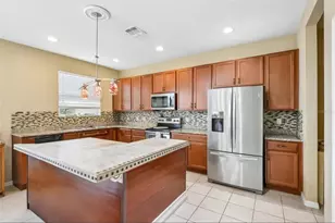 1585 Auburn Hills Ct, Tavares, FL 32778 - Photo 6