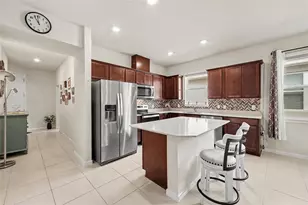 2739 Summer Retreat Ln, Kissimmee, FL 34744 - Photo 10