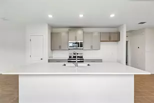 227 Hugo Dr, Haines City, FL 33844 - Photo 8