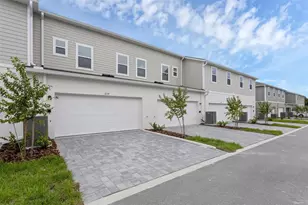 3239 Gardenia Reserve St, Apopka, FL 32712 - Photo 2