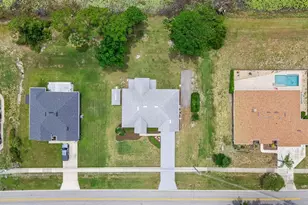 2449 India Blvd, Deltona, FL 32738 - Photo 16