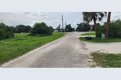 1821 Los Pinos Road, Arcadia, FL 34266 - Photo 10