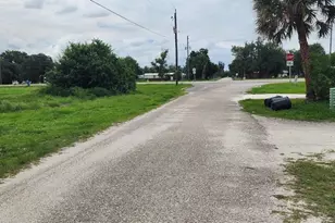 1821 Los Pinos Rd, Arcadia, FL 34266 - Photo 10