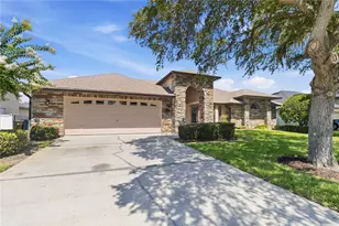 122 Lena Ann Dr, Saint Cloud, FL 34771 - Photo 2
