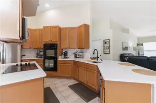 122 Lena Ann Dr, Saint Cloud, FL 34771 - Photo 10