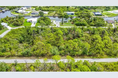 12278 Toynbee Lane, Port Charlotte, FL 33953 - Photo 8