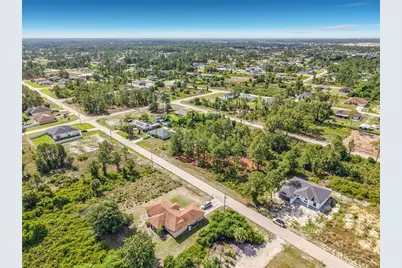 722 Manuel Street E, Lehigh Acres, FL 33974 - Photo 6