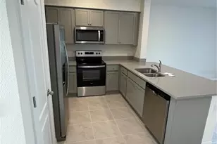 3057 Canary Ave, Davenport, FL 33837 - Photo 4