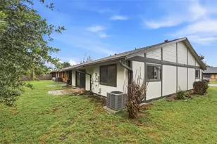 1056 Soria Ave, Orlando, FL 32807 - Photo 6
