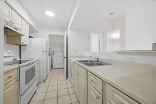 3028 Parkway Blvd, Kissimmee, FL 34747 - Photo 2