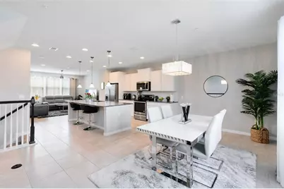 586 Piazza Point, Oviedo, FL 32765 - Photo 4