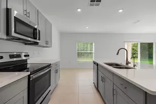3964 Southern Vista Loop, Saint Cloud, FL 34772 - Photo 2