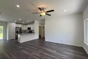 122 Malauka Loop, Ocklawaha, FL 32179 - Photo 2