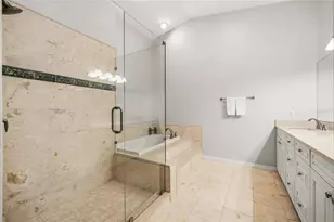 2403 W Palm Dr, Tampa, FL 33629 - Photo 24