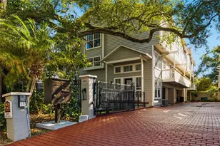 2403 W Palm Dr, Tampa, FL 33629 - Photo 2